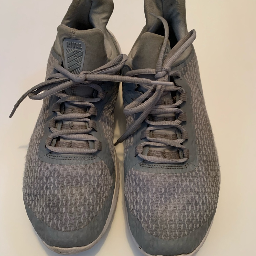 Nike Mens Renew Rival AA7400-006 Gray Running Shoe Size 10.5 Preowned